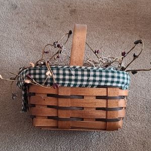 Small longaberger basket